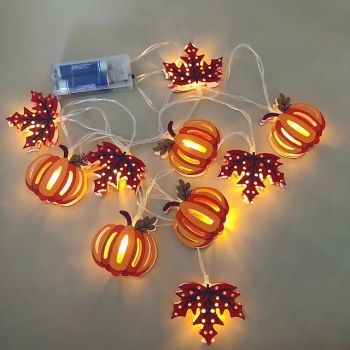 Thanksgiving Iron Pumpkin Maple Leaf Lamp 1.65m 10LED Battery Operated Autumn Wreath Thanksgiving Party Home Living Room Bedroom Garden Balcony Porch Decoration