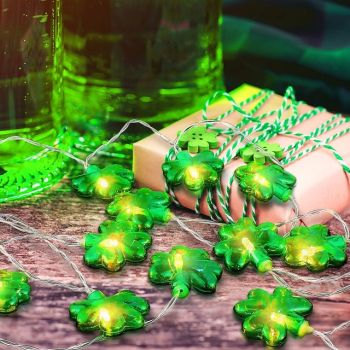 St. Patrick's Day Clover Light String 3M 20 LEDs - AA Battery Powered Indoor/Outdoor Decorative String Lights for Courtyard, Garden, Party and Festive Atmosphere 1pc