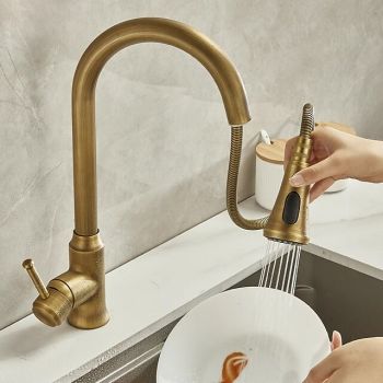 Traditional Kitchen Faucet Pull Out Sink Mixer Vessel Brass Taps, 360 Degree Single Handle Vintage Taps with Cold and Hot Hose Pull Down Kitchen Faucets