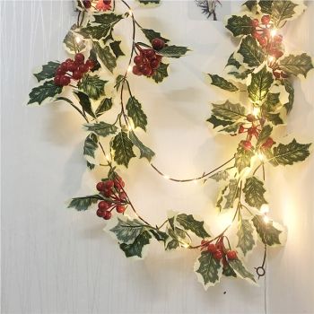 2M 20LEDs Red Berry String Lights Garland Handmade LED Ivy Leaf Copper Lights for Christsmas Gift Holiday Tree Home Decoration Lighting(without Battery)