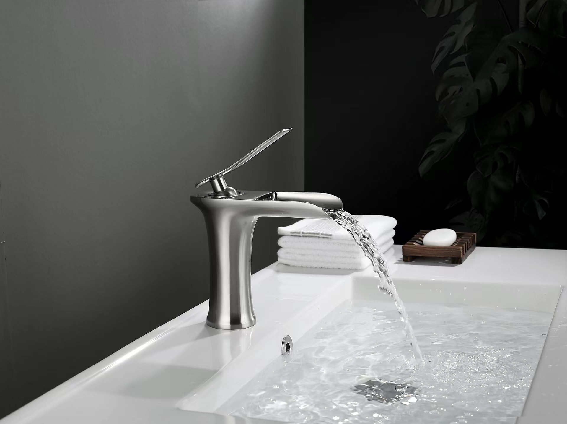 Waterfall Bathroom Sink Mixer Faucet 4.7" Spout, Mono Wash Basin Single Handle Basin Taps Washroom with Hot and Cold Hose, Monobloc Vessel Water Brass Tap Deck Mounted 2025 - CAD $87.99 –P13
