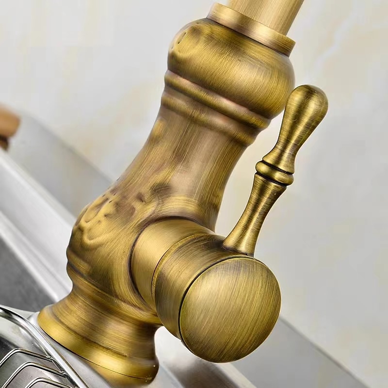 Traditional Kitchen Sink Mixer Faucet Swivel Spout Rotates 360° Retro Style Single Handle Kitchen Taps Deck Mounted One Hole Brass Vintage Water Vessel Taps 2025 - CAD $63.99 –P10
