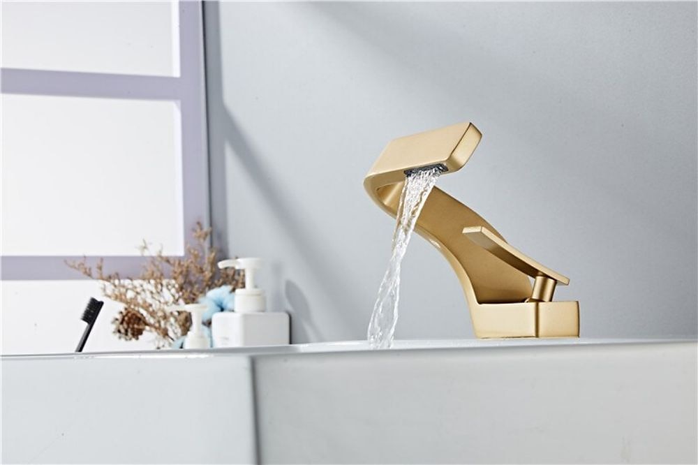Bathroom Sink Faucet Single Handle One Hole Waterfall Mixer Basin Taps Brass, 7-shaped Bend Vessel Tap Chrome Brushed Nickel Black Gold 2025 - CAD $151.99 –P11