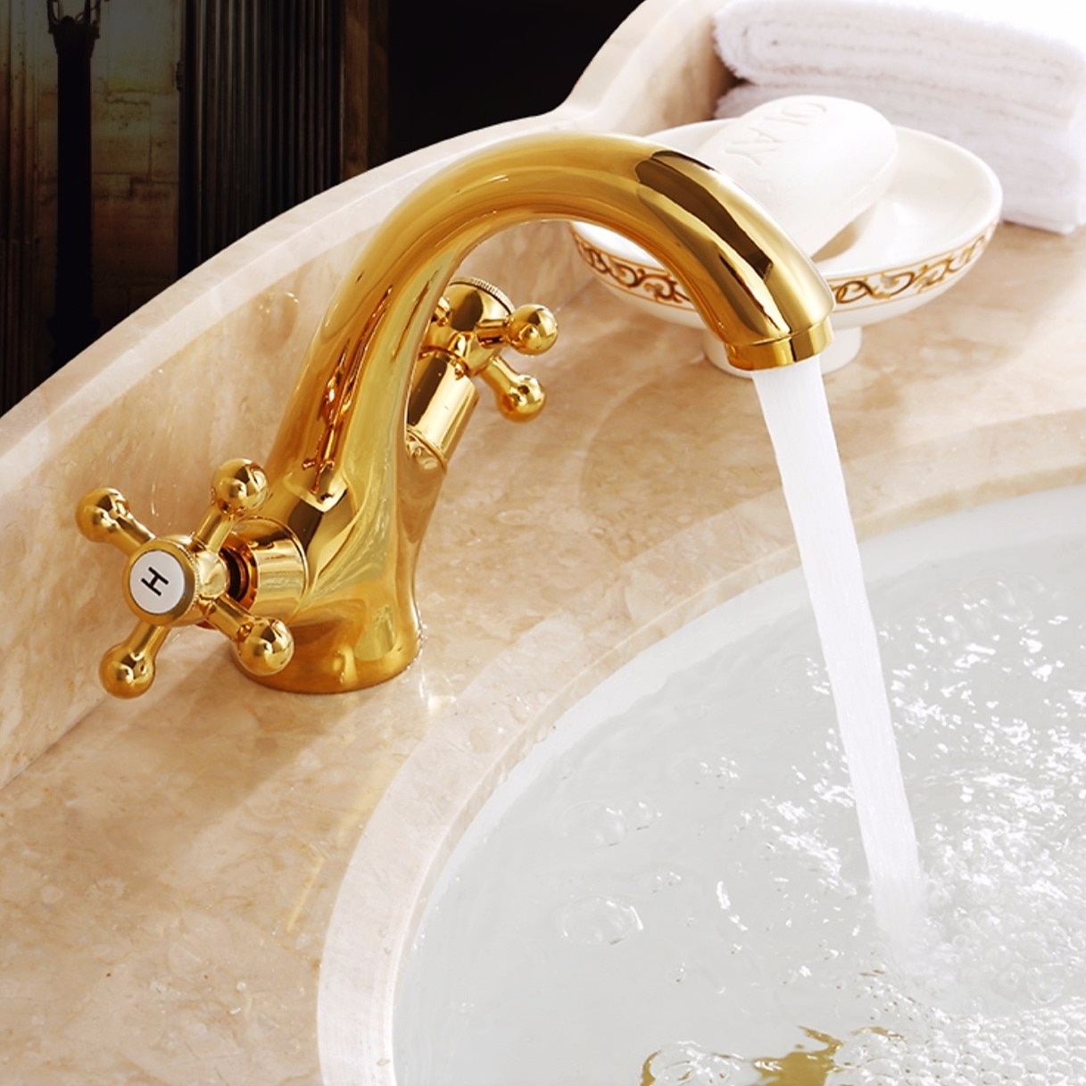 Antique Brass Bathroom Sink Faucet,Centerset  Two Handles One Hole Bath Taps with Hot and Cold Switch and Ceramic Valve 2025 - CAD $87.99 –P3