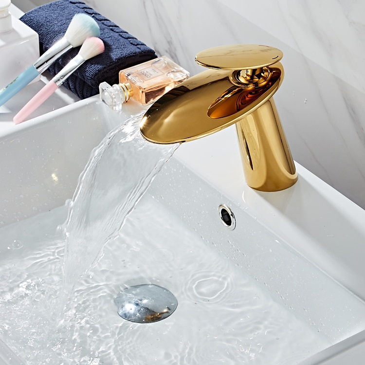 Bathroom Sink Faucet, Brass Waterfall Single Handle One Hole Modern Style Bath Taps with Hot and Cold Water 2025 - CAD $103.99 –P7