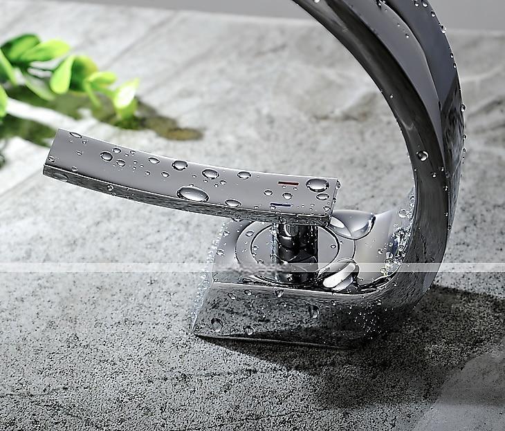 Brass Bathroom Sink Mixer Faucet, Silvery Single Handle One Hole Basin Taps Chrome Finish Bathroom Faucet with Hot and Cold Water 2025 - CAD $111.99 –P4