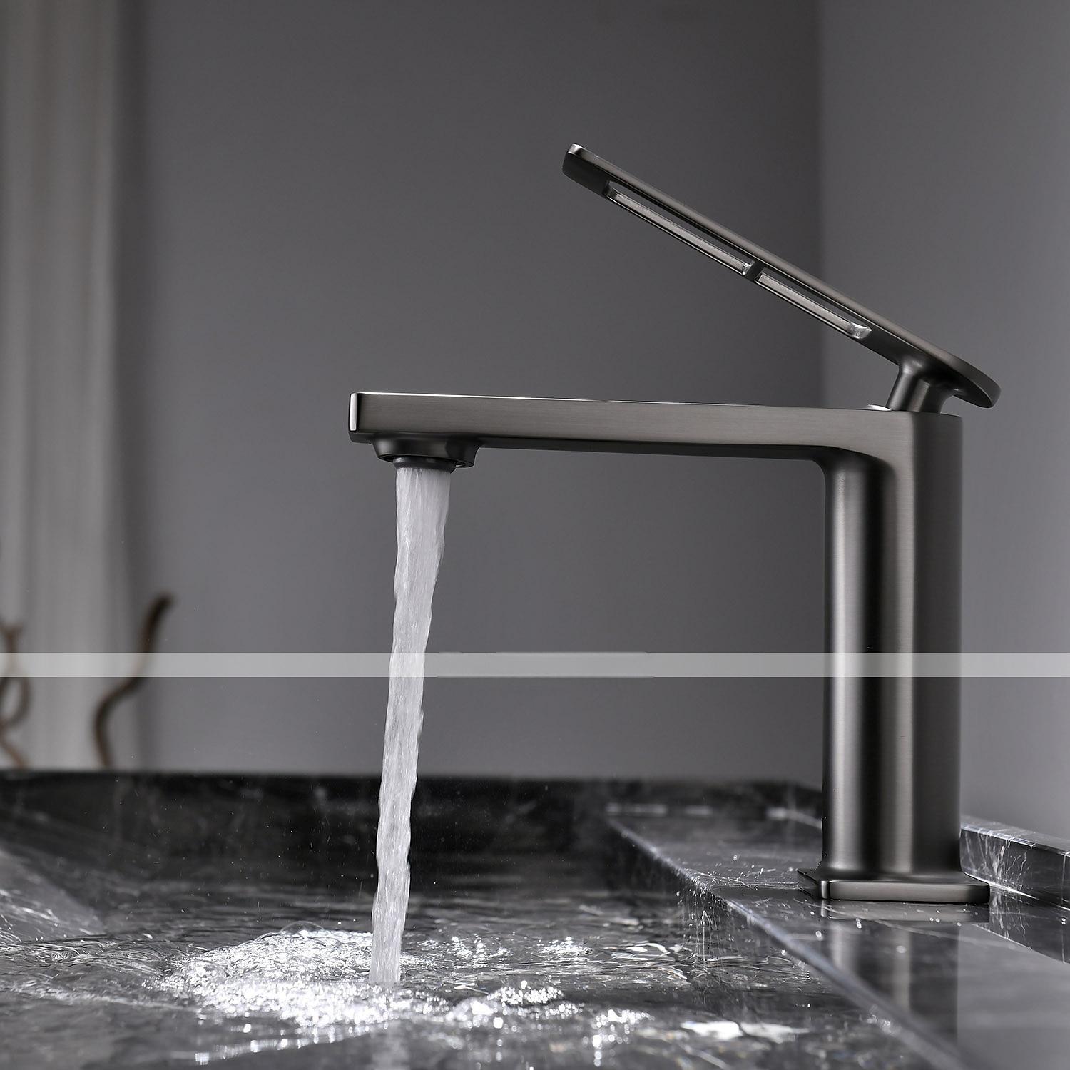 Single Handle Bathroom Faucet, Painted Finishes/Electroplated/Chrome One Hole Centerset, Brass Bathroom Sink Faucet with Hollow Handle 2025 - CAD $143.99 –P13