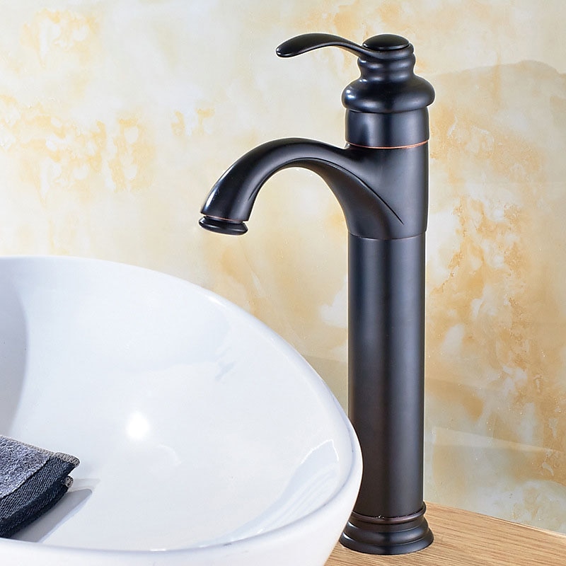 Single Handle Bathroom Faucet,Brass One Hole Waterfall/Centerset, Brass Traditional Bathroom Sink Faucet Contain with Cold and Hot Water 2025 - CAD $79.99 –P9