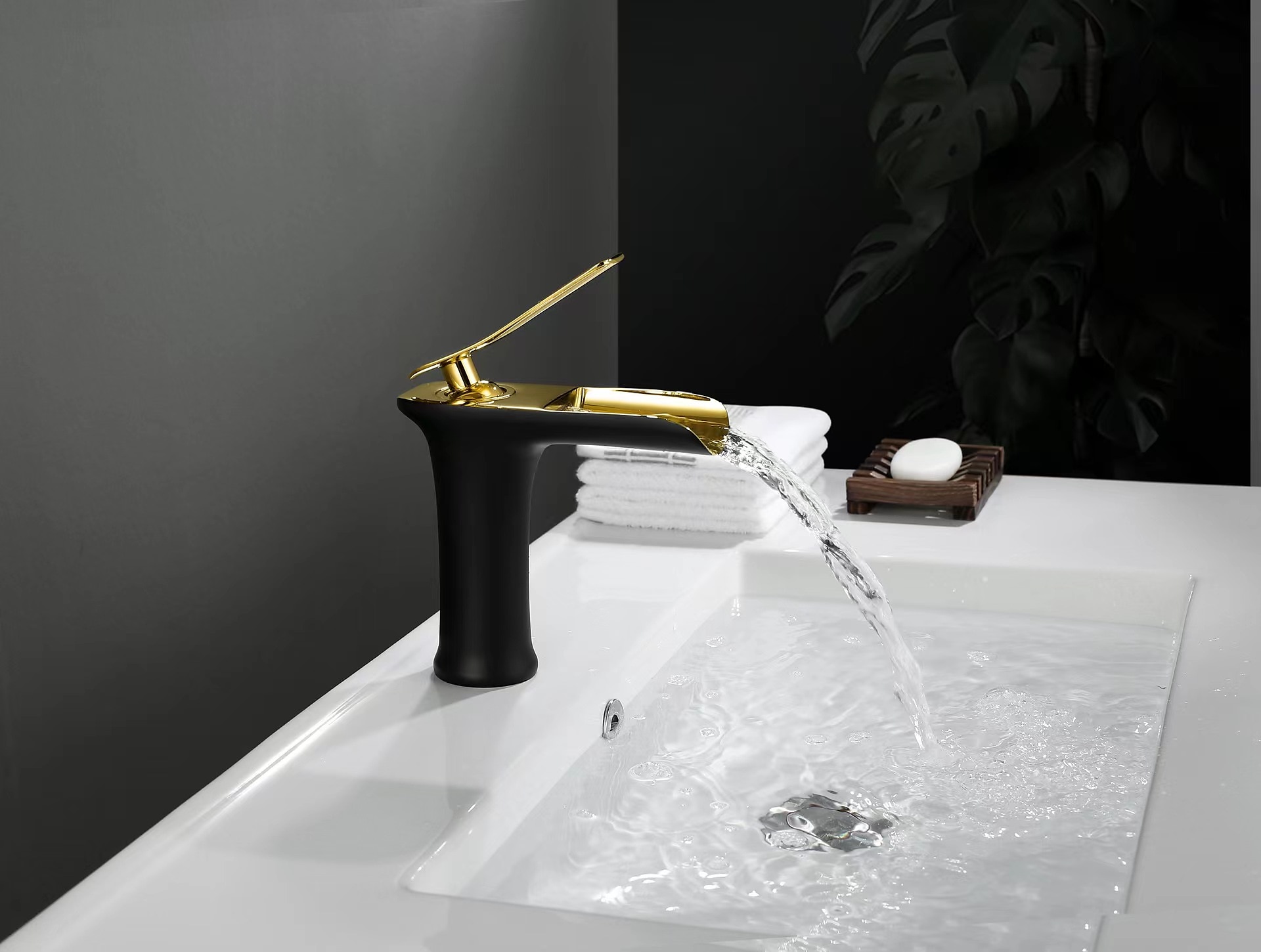 Waterfall Bathroom Sink Mixer Faucet 4.7" Spout, Mono Wash Basin Single Handle Basin Taps Washroom with Hot and Cold Hose, Monobloc Vessel Water Brass Tap Deck Mounted 2025 - CAD $87.99 –P15