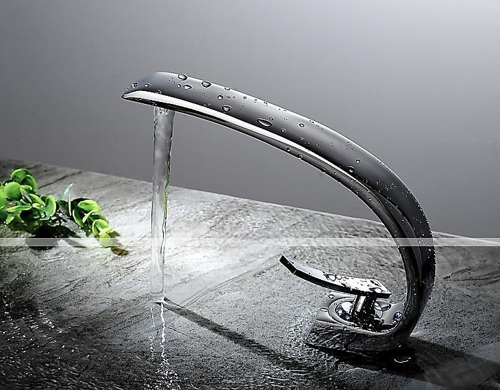 Brass Bathroom Sink Mixer Faucet, Silvery Single Handle One Hole Basin Taps Chrome Finish Bathroom Faucet with Hot and Cold Water 2025 - CAD $111.99 –P6